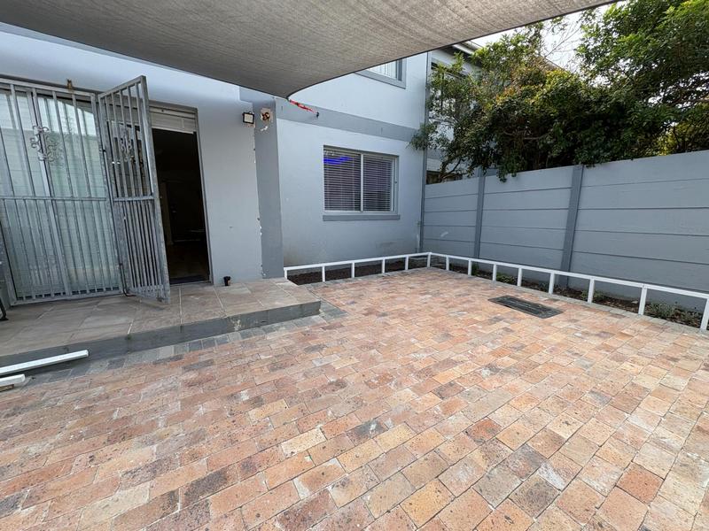 To Let 2 Bedroom Property for Rent in Lansdowne Western Cape